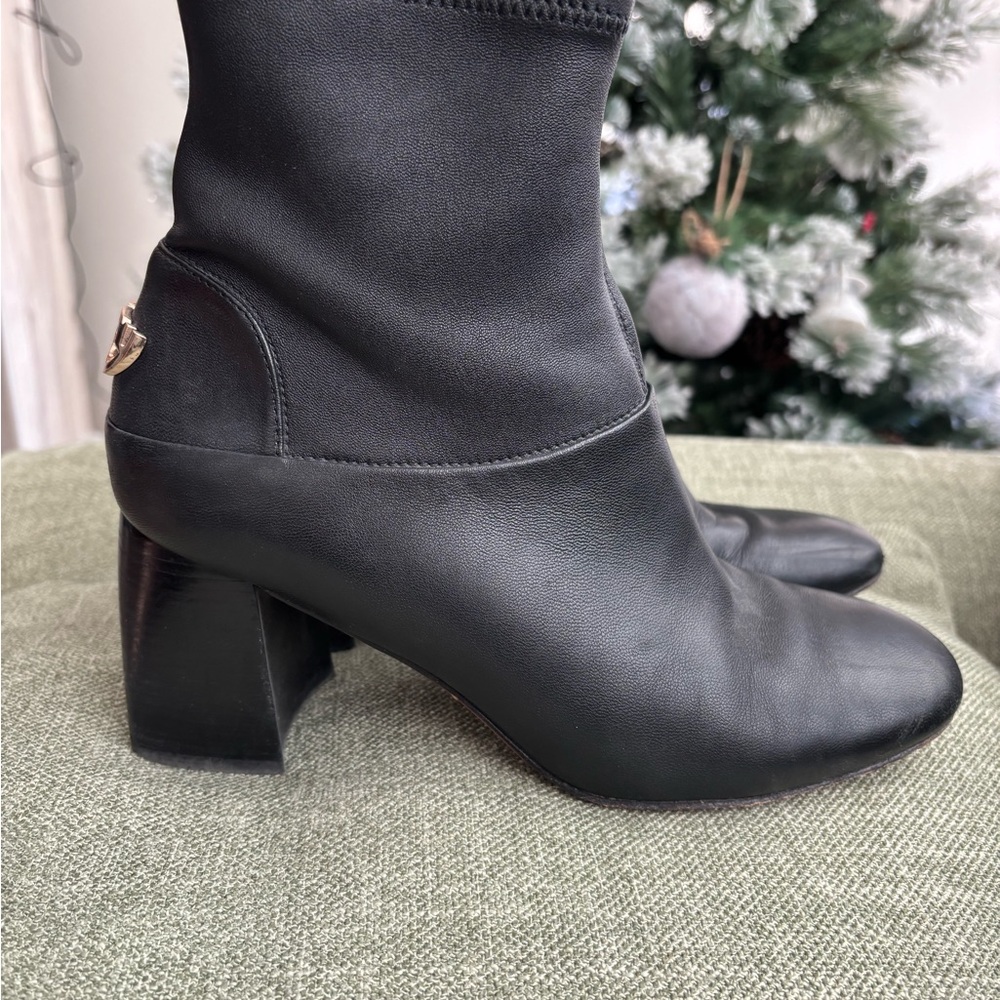 Tory Burch Black Heeled Boots with Gold Logo - Picture 4 of 9